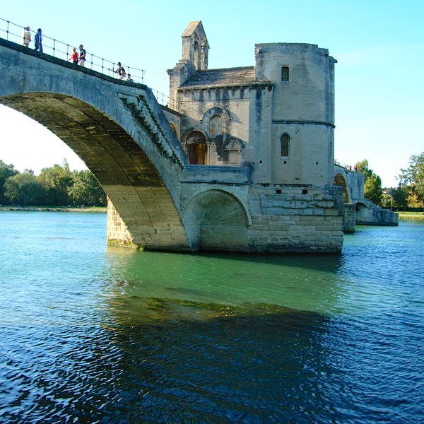Pont Bnezet Avignon,
Provence 10-09