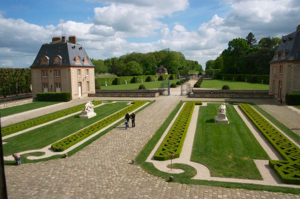 Chateau Breteuil,
Ile-de-France 05-13
